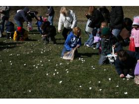 The Ypsilanti Area Jaycees are expecting 300 - 400 children to attend this Saturday's Easter Egg Hunt and Marshmallow Drop. At approximately 9 a.m. thousands of marshmallows will fall from a helicopter onto the field in Frog Island Park. 